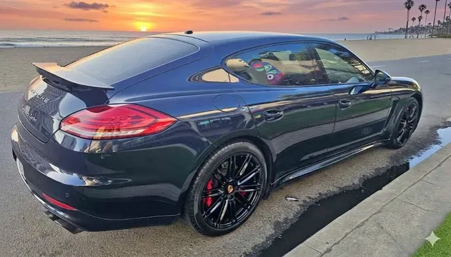 2016 Porsche Panamera Turbo