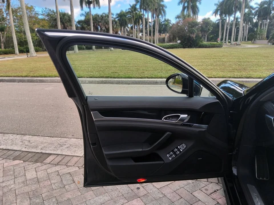 2016 Porsche 970 Panamera - Image 8 of 20
