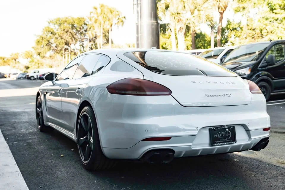 2016 Porsche 970 Panamera - Image 13 of 20