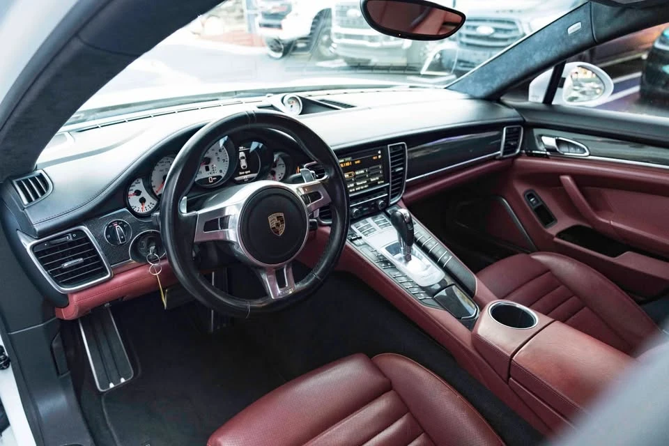2016 Porsche 970 Panamera - Image 18 of 20