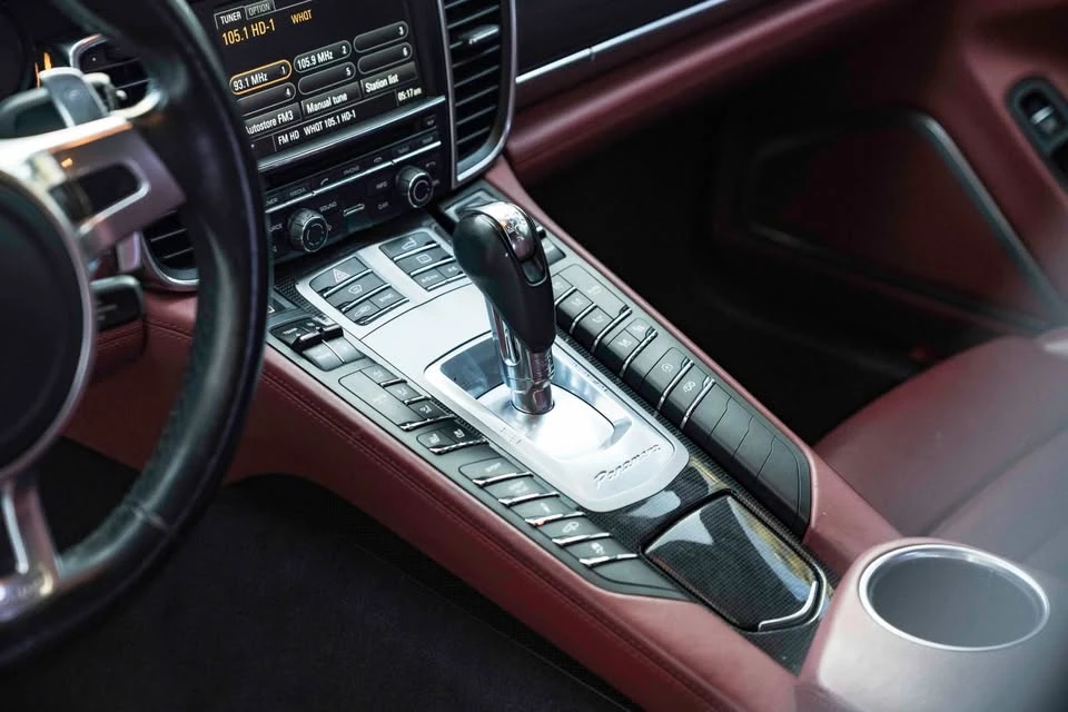 2016 Porsche 970 Panamera - Image 19 of 20