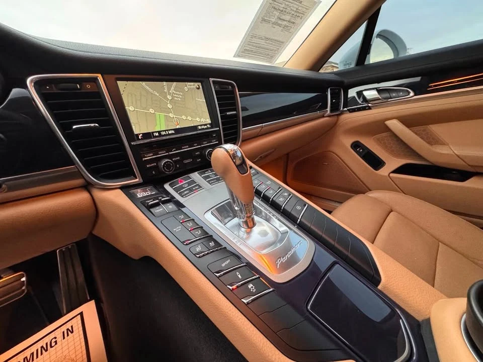 2016 Porsche 970 Panamera - Image 17 of 20