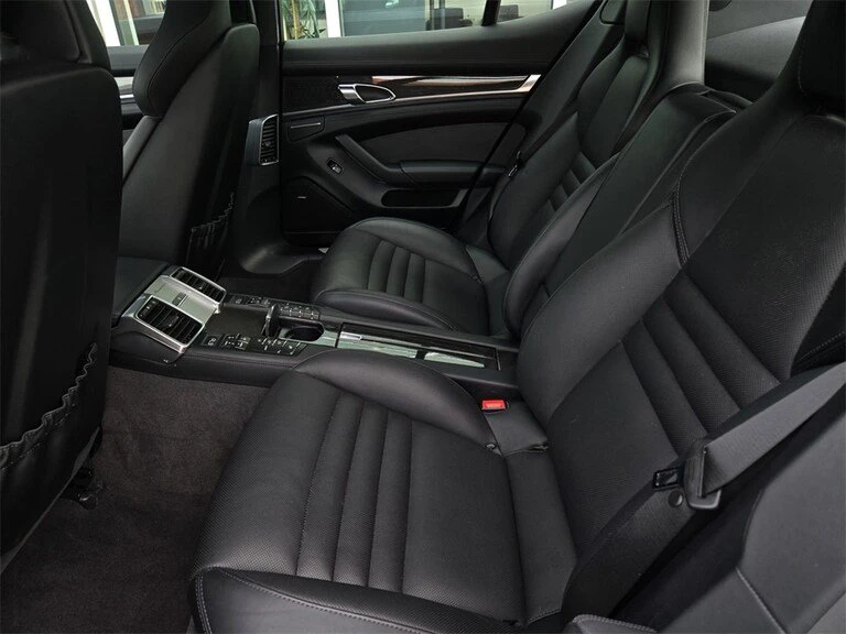 2016 Porsche 970 Panamera GTS - Image 6 of 16