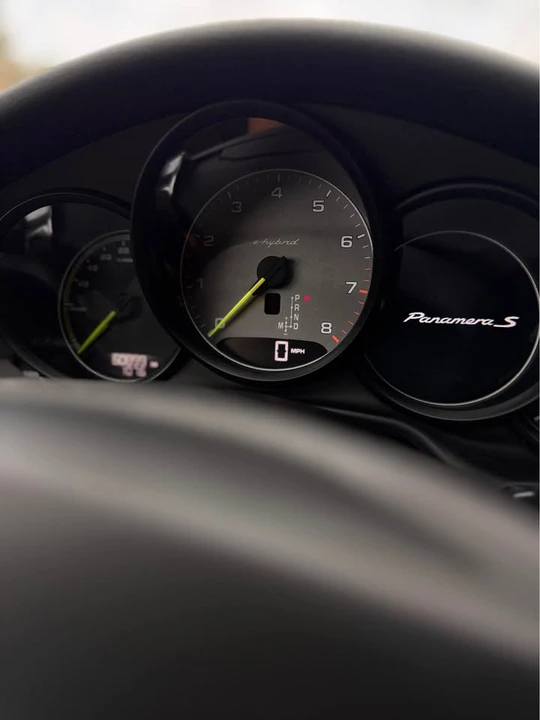 2016 Porsche 970 Panamera S - Image 18 of 19