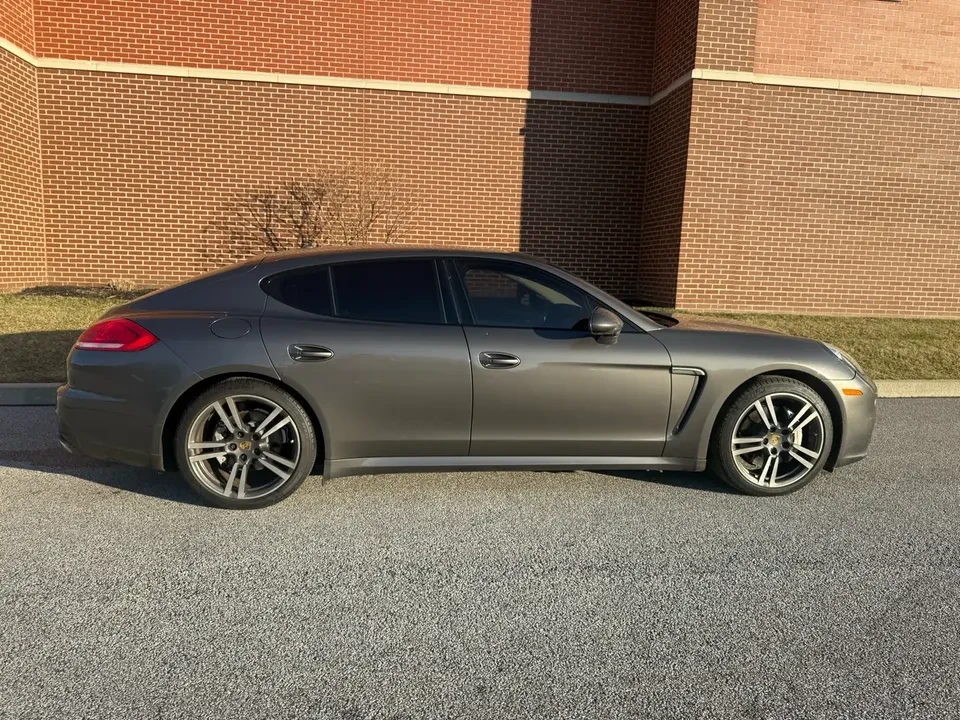 2016 Porsche 970 Panamera S - Image 7 of 15
