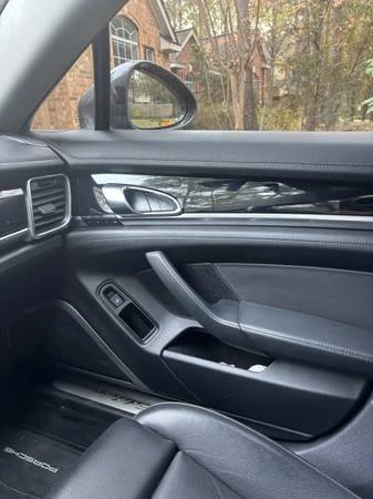 2016 Porsche 970 Panamera - Image 10 of 11