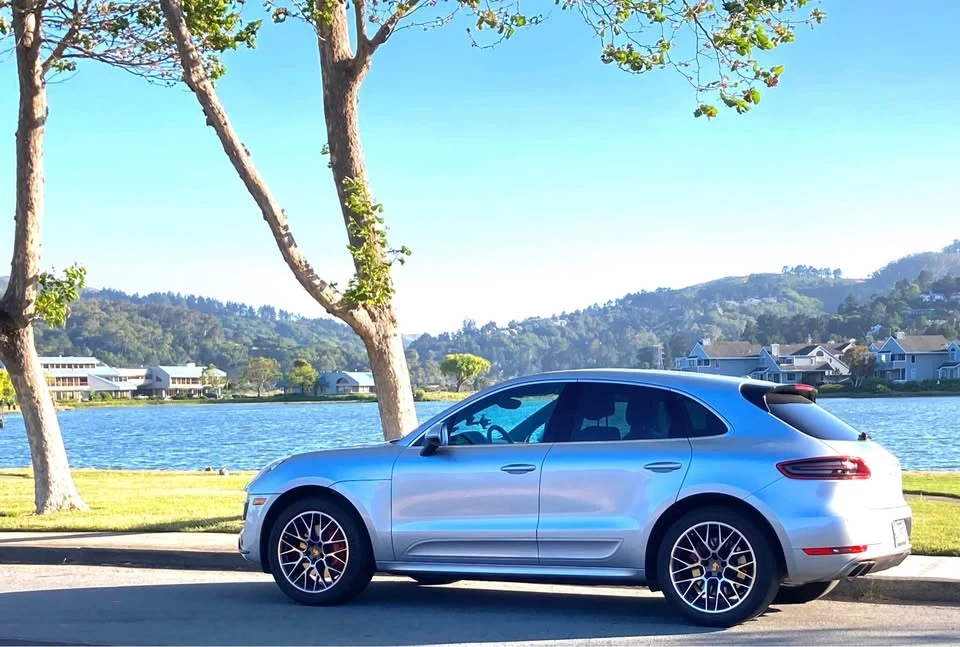 2016 Porsche Macan Turbo - Image 3 of 17