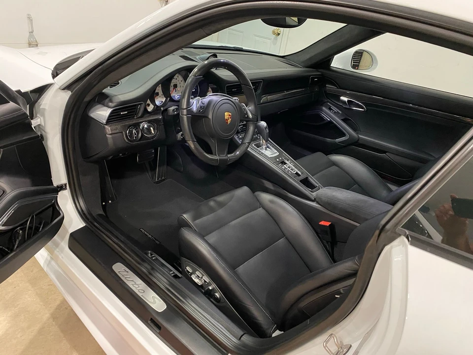 2016 Porsche 991 Turbo S - Image 5 of 9