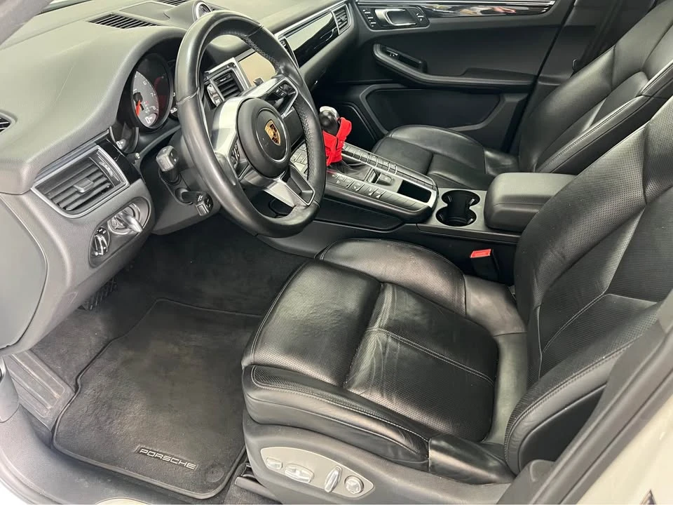 2016 Porsche Macan S - Image 9 of 10