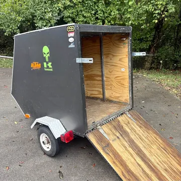 2016 Parts & Memorabilia 4x6 Enclosed Trailer