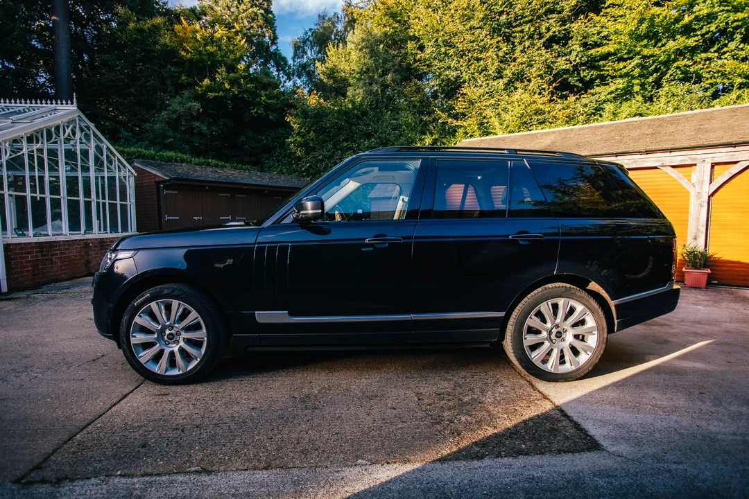 2016 Land Rover Range Rover L405 - Image 14 of 31