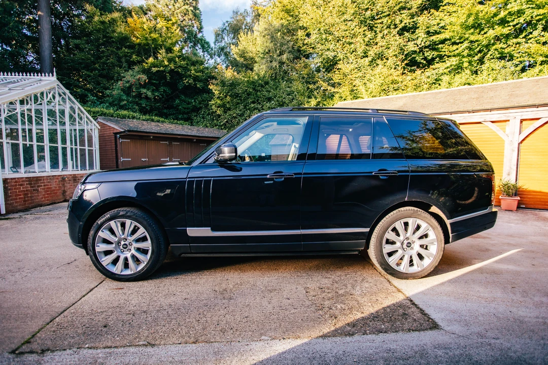 2016 Land Rover Range Rover L405 - Image 5 of 31