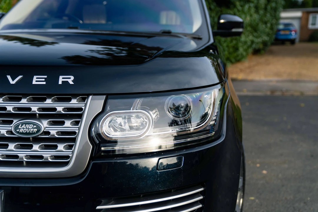 2016 Land Rover Range Rover L405 - Image 18 of 31