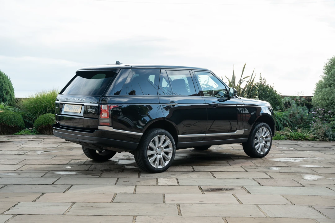 2016 Land Rover Range Rover L405 - Image 8 of 31