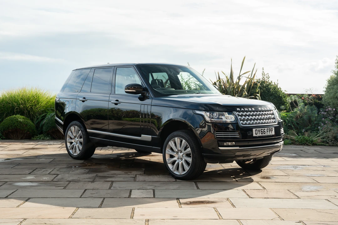 2016 Land Rover Range Rover L405 - Image 10 of 31