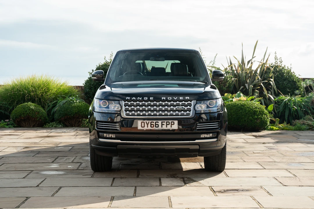 2016 Land Rover Range Rover L405 - Image 11 of 31