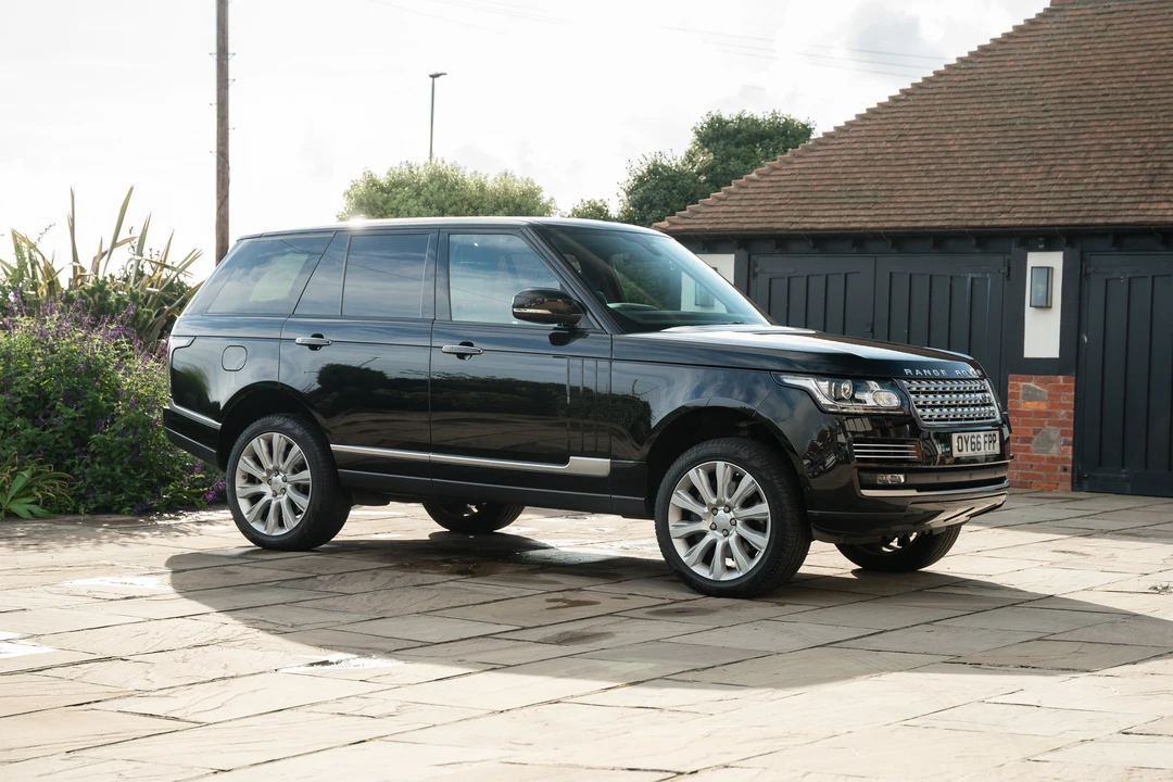2016 Land Rover Range Rover L405 - Image 19 of 31