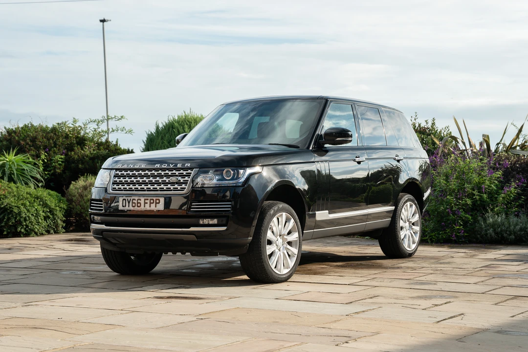 2016 Land Rover Range Rover L405 - Image 4 of 31