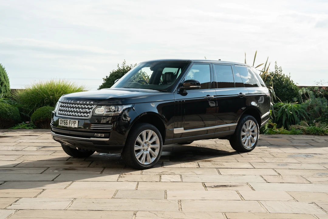 2016 Land Rover Range Rover L405 - Image 12 of 31