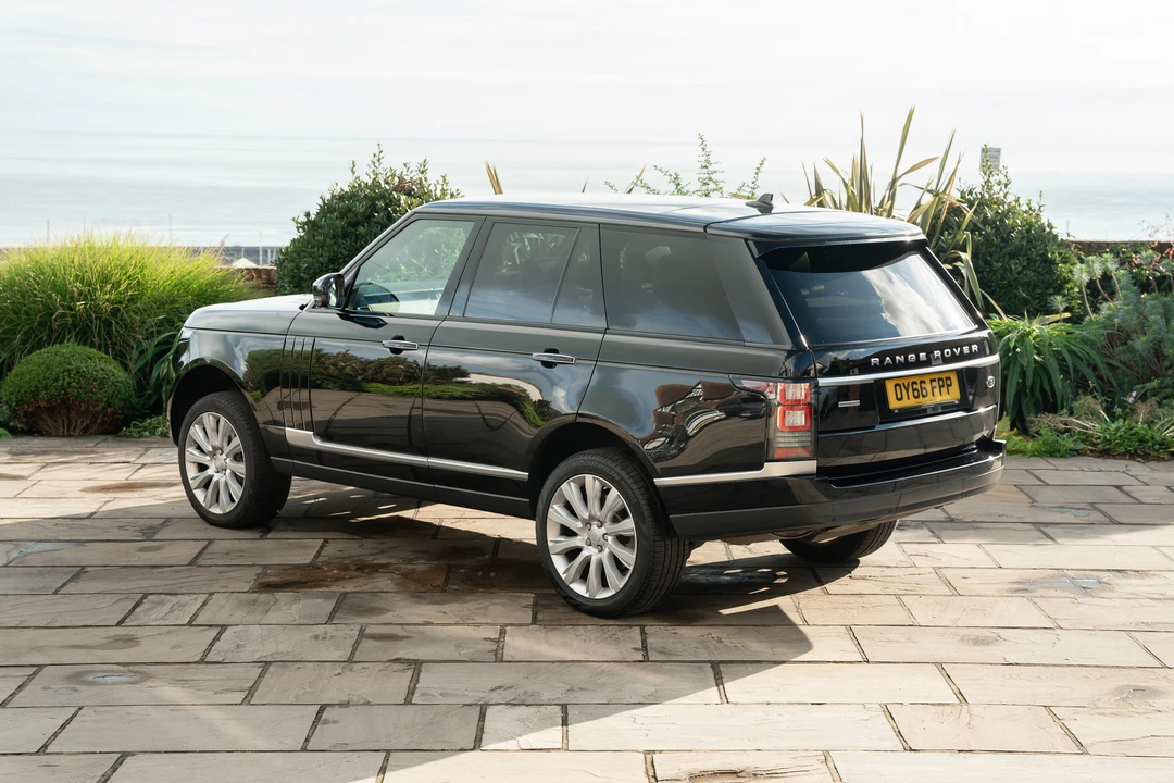 2016 Land Rover Range Rover L405 - Image 6 of 31