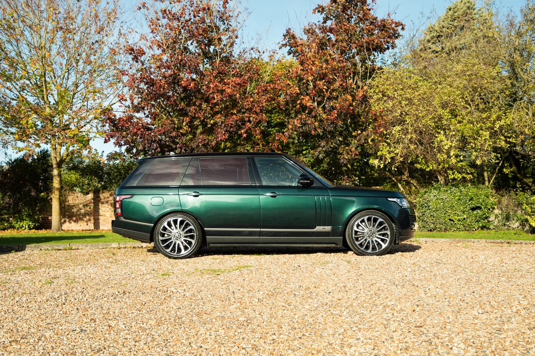 2016 Land Rover Range Rover L405 - Image 12 of 31