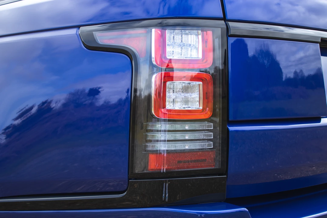 2016 Land Rover Range Rover L405 - Image 18 of 31