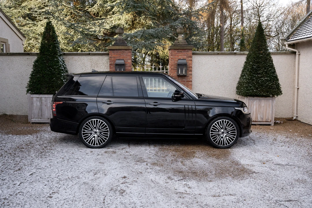 2016 Land Rover Range Rover L405 - Image 9 of 31
