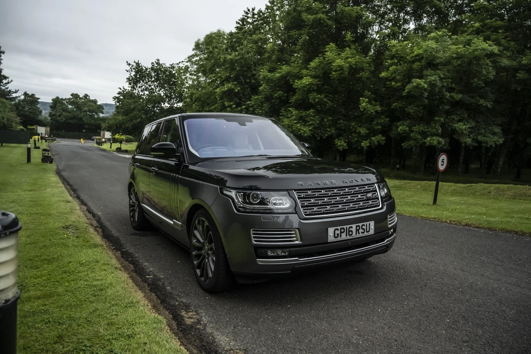 2016 Land Rover Range Rover L405 - Image 5 of 31