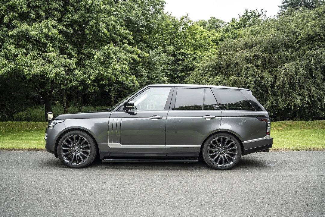2016 Land Rover Range Rover L405 - Image 11 of 31