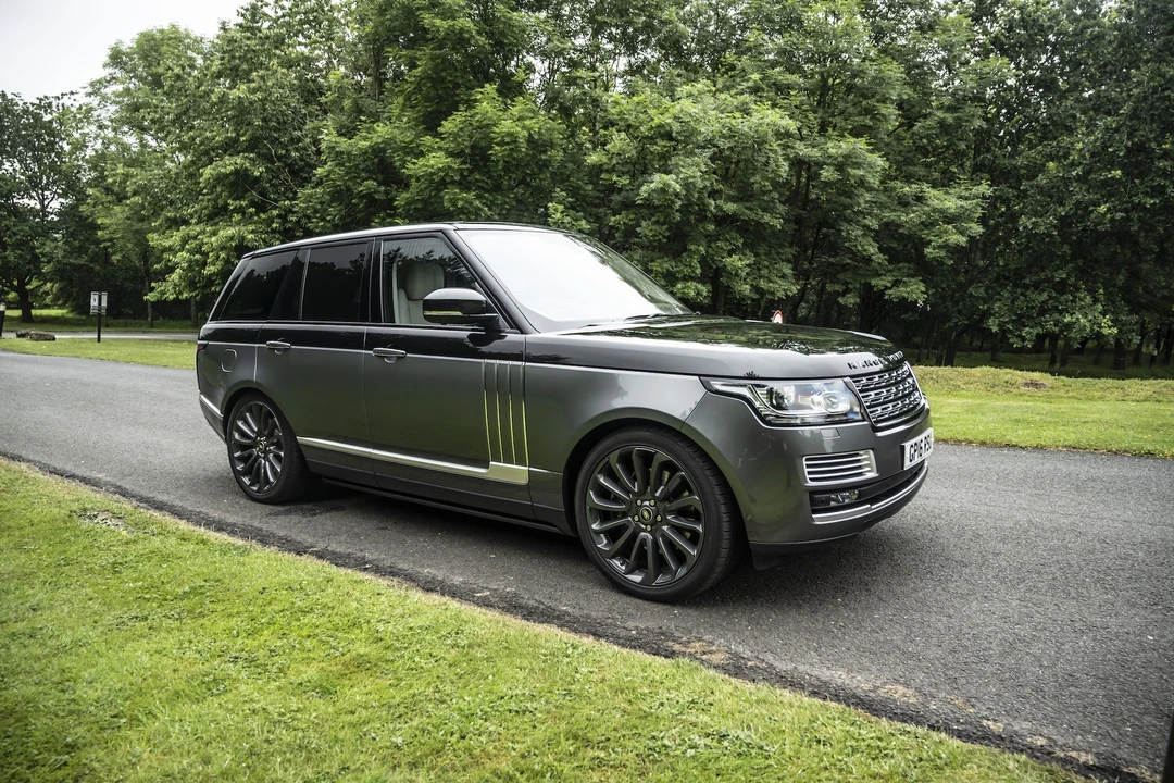 2016 Land Rover Range Rover L405 - Image 19 of 31