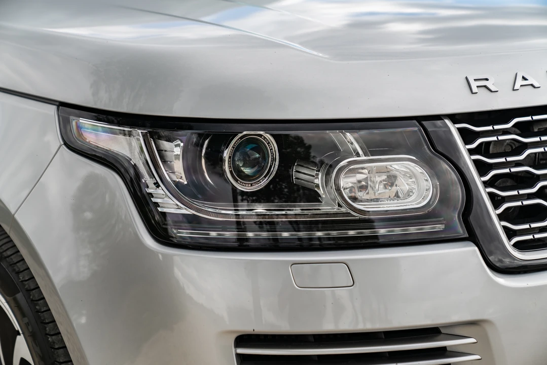 2016 Land Rover Range Rover L322 - Image 23 of 31