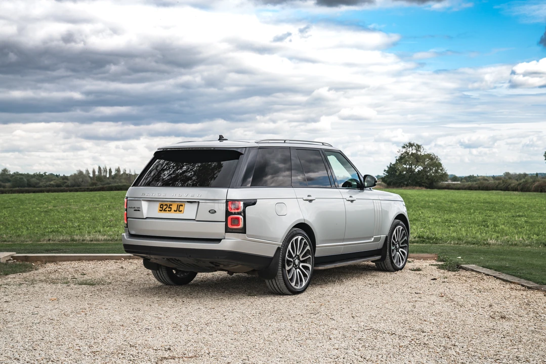 2016 Land Rover Range Rover L322 - Image 16 of 31