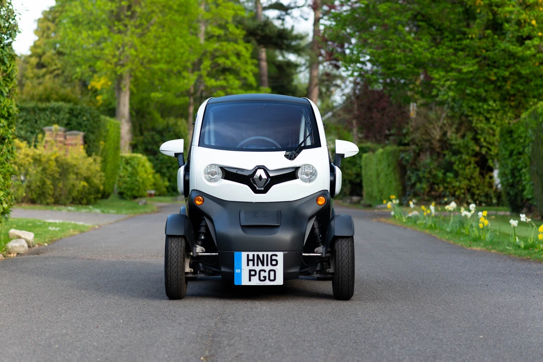 2016 Renault - Image 4 of 31