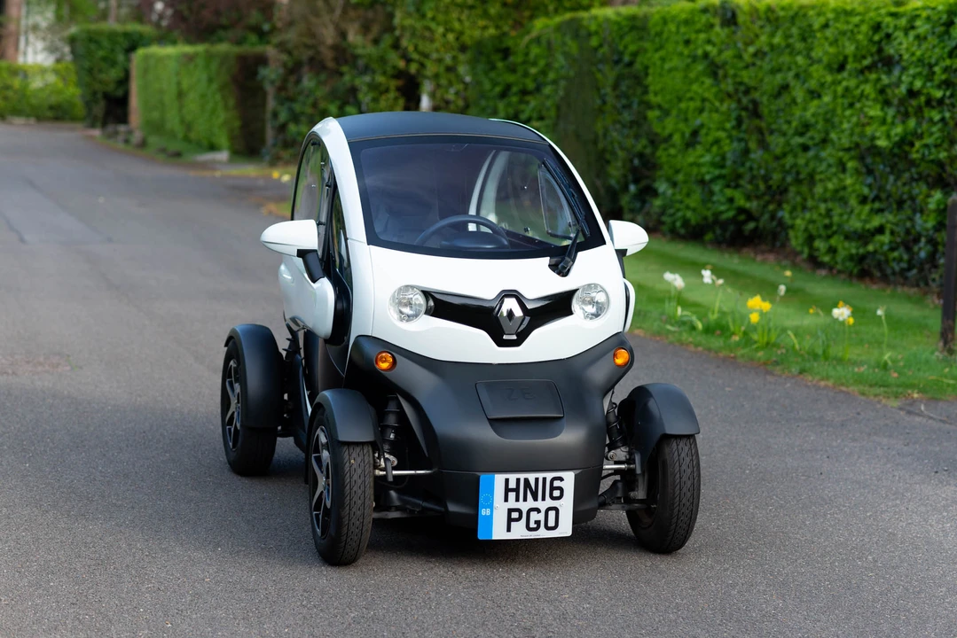 2016 Renault - Image 5 of 31