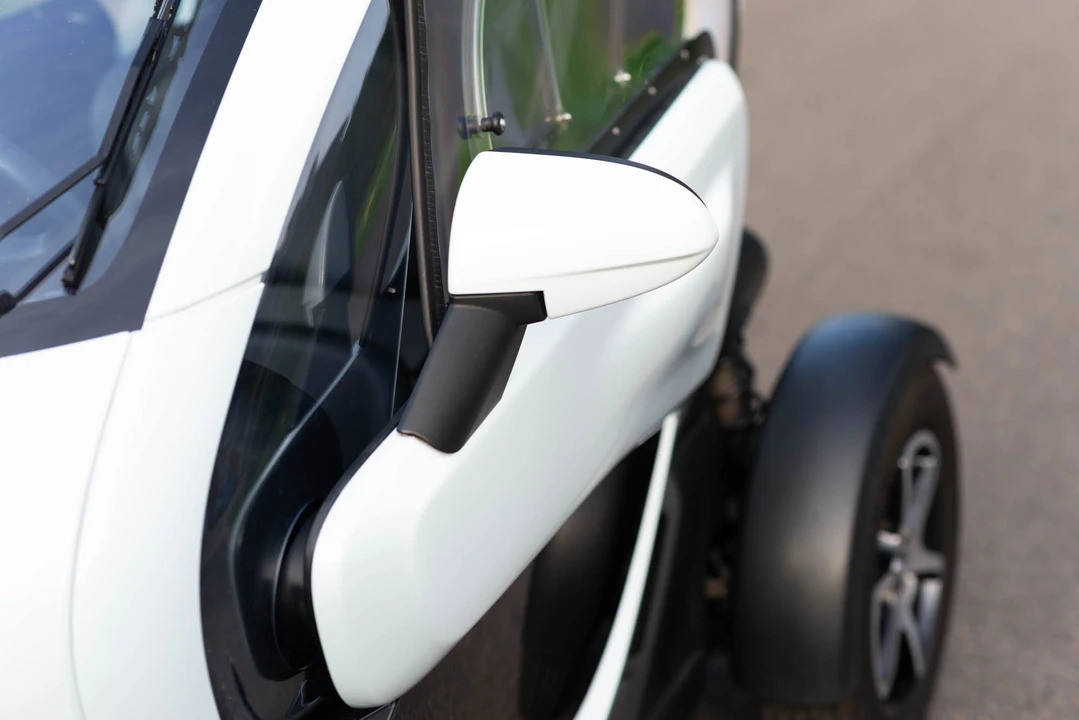 2016 Renault - Image 28 of 31
