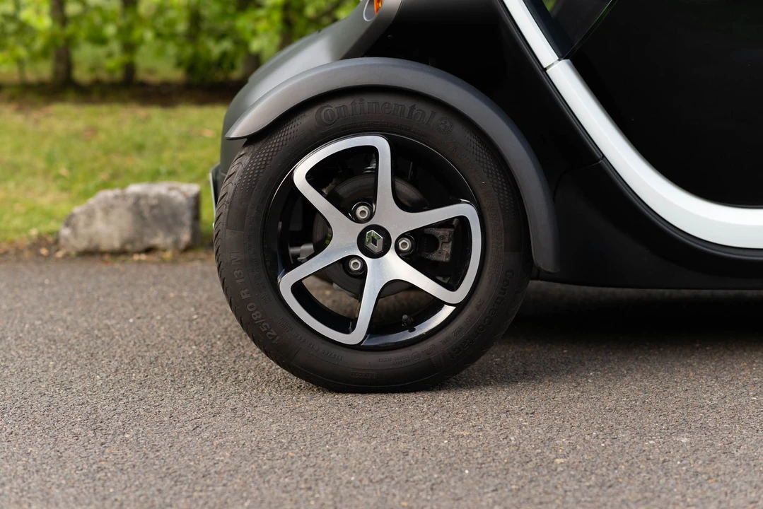 2016 Renault - Image 19 of 31