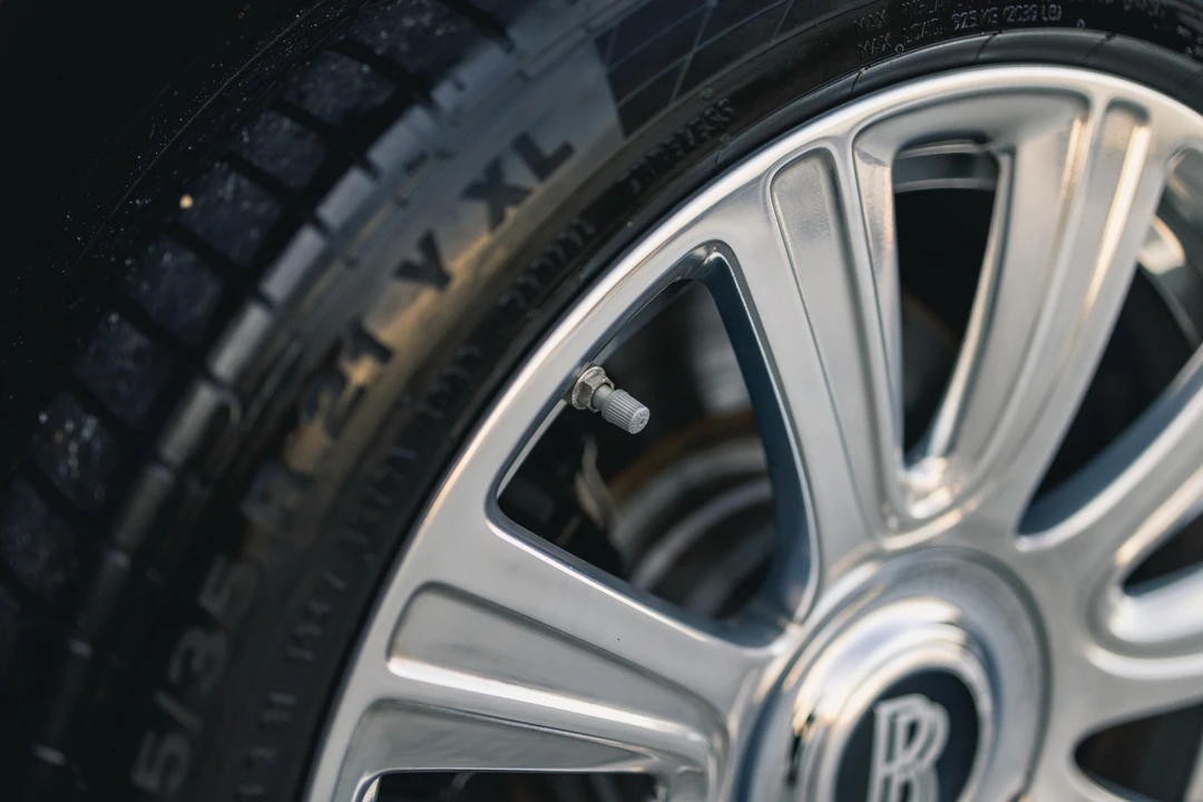 2016 Rolls-Royce Dawn - Image 22 of 31
