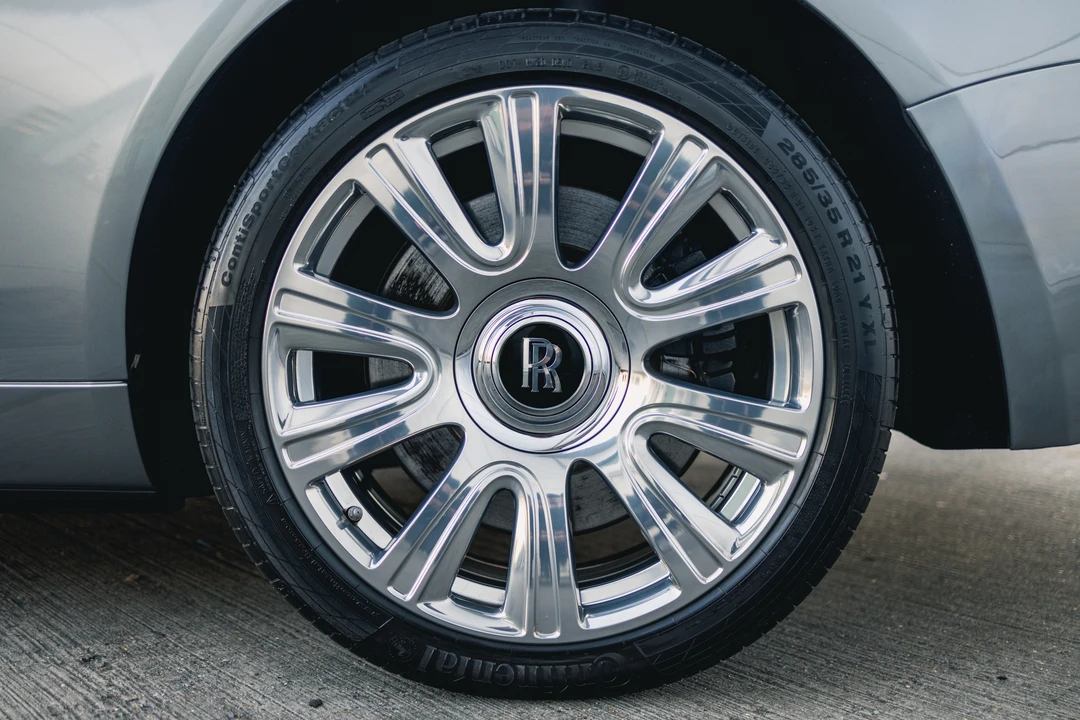 2016 Rolls-Royce Dawn - Image 26 of 31