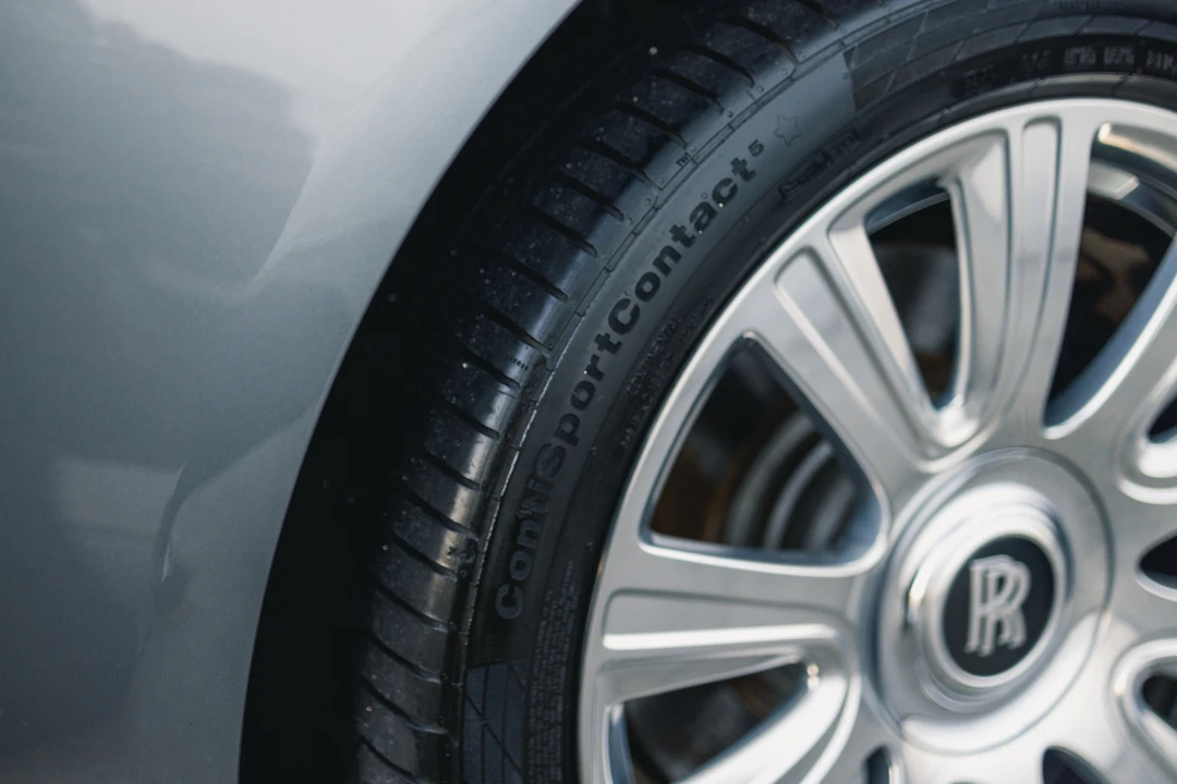 2016 Rolls-Royce Dawn - Image 28 of 31