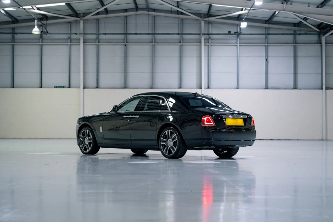 2016 Rolls-Royce Ghost 1st Gen - Image 17 of 31