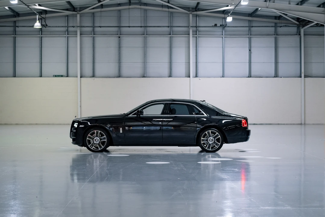 2016 Rolls-Royce Ghost 1st Gen - Image 10 of 31