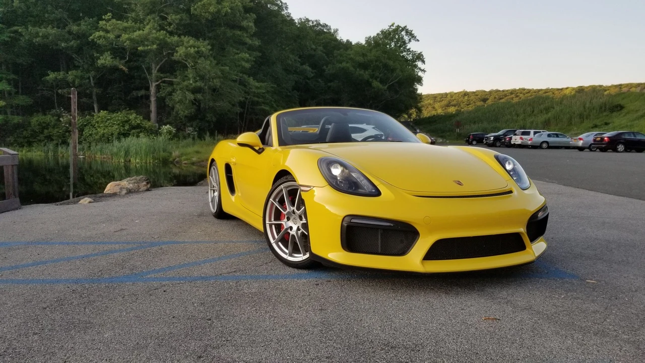 2016 Porsche 981 Boxster Spyder - Image 3 of 14