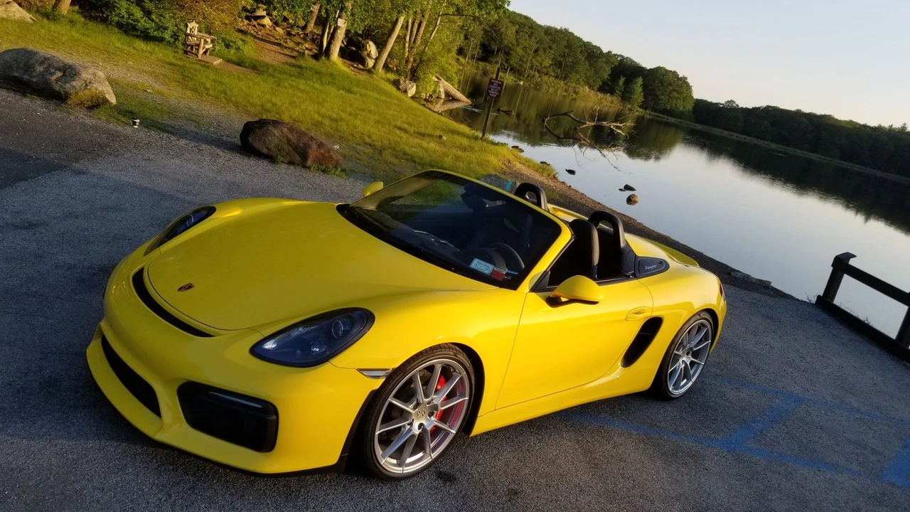 2016 Porsche 981 Boxster Spyder - Image 5 of 14