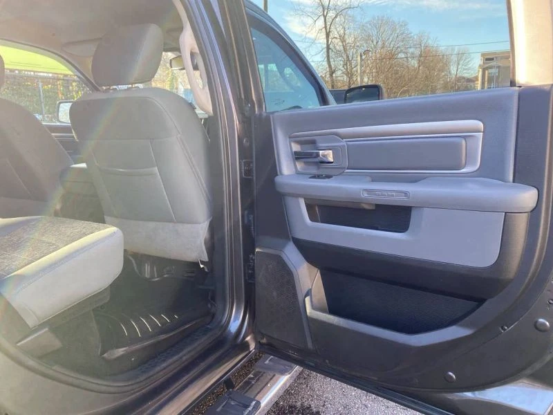 2016 Dodge Ram 4th Gen - Image 9 of 12