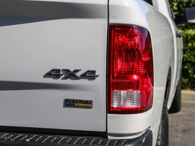 2016 Ram 1500 - Image 12 of 31