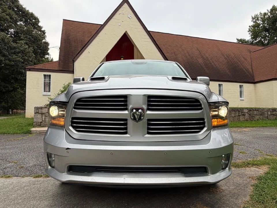 2016 Ram 1500 1st Gen - Image 2 of 31