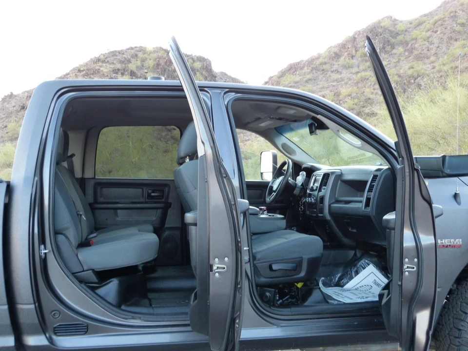 2016 Ram Heavy Duty - Image 19 of 31