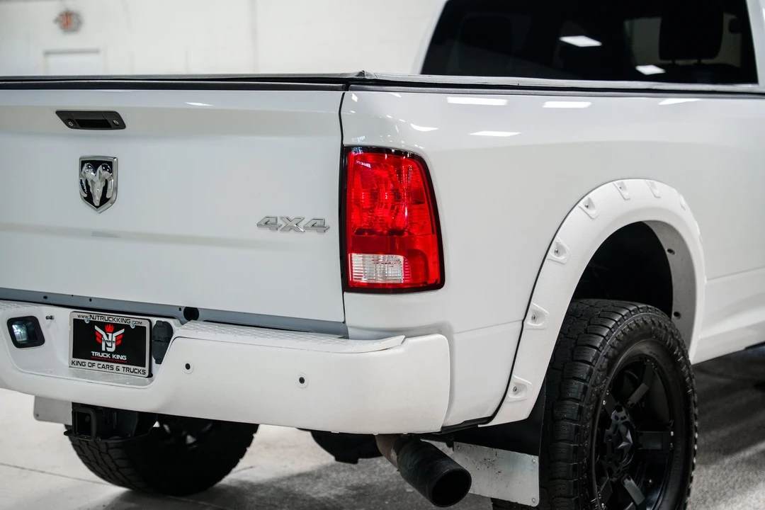 2016 Ram Heavy Duty - Image 24 of 31