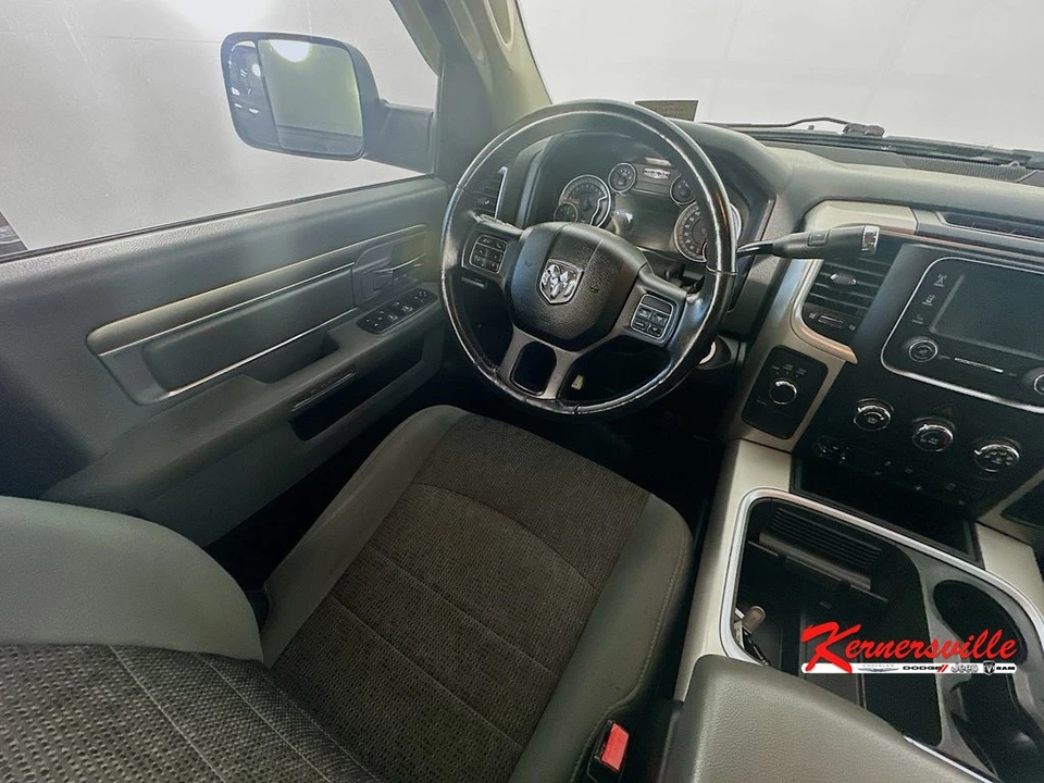 2016 Ram 2500 - Image 9 of 24