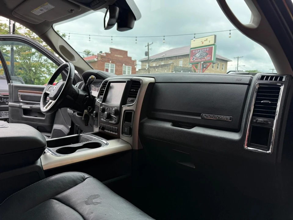 2016 Ram Heavy Duty - Image 16 of 17